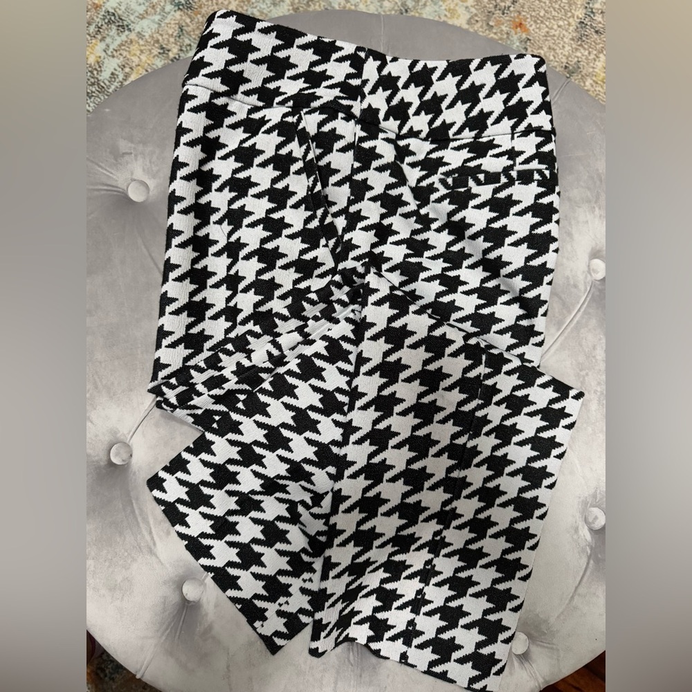 New York & Company Houndstooth Ankle Pants